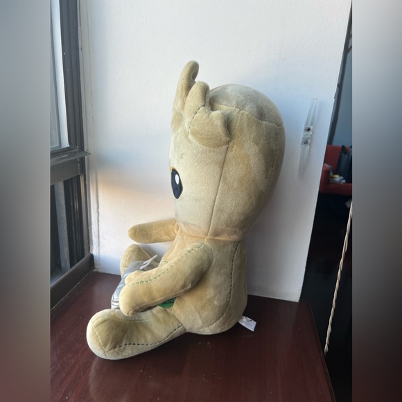 Guardians of The Galaxy Marvel Groot Hug Me Plush Vibrating Soft Toy 17" - Picture 2 of 6